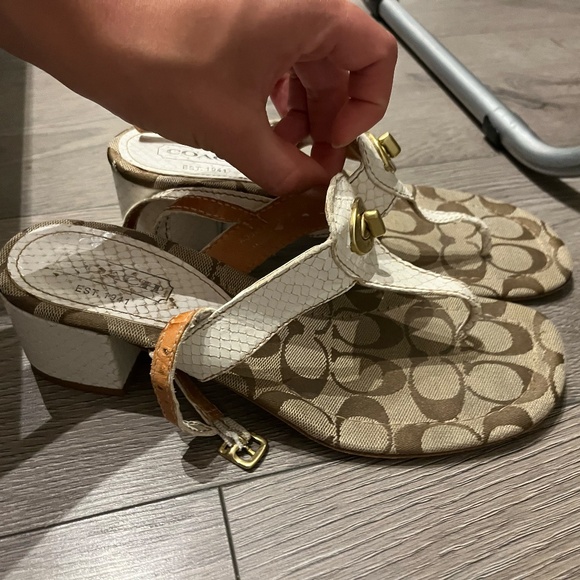 Coach Kitten Heels - Picture 3 of 4